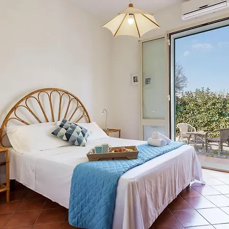 Casa Ondablu Casesicule, On The With Big Veranda And Wifi Holiday home