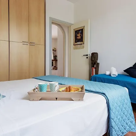 Casa Ondablu Casesicule, On The With Big Veranda And Wifi Holiday home
